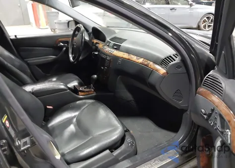 2001 Mercedes-Benz S 500 из США, поврежденный, VIN WDBNG75J21A137334